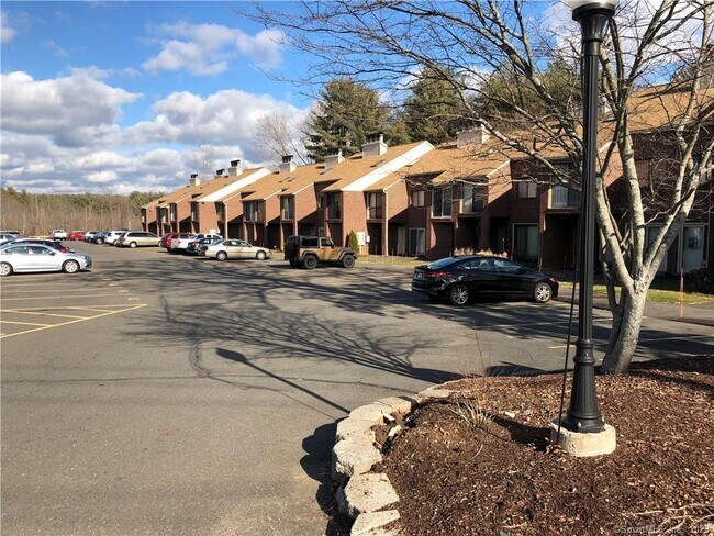 Building Photo - 295 Redstone Hill Rd