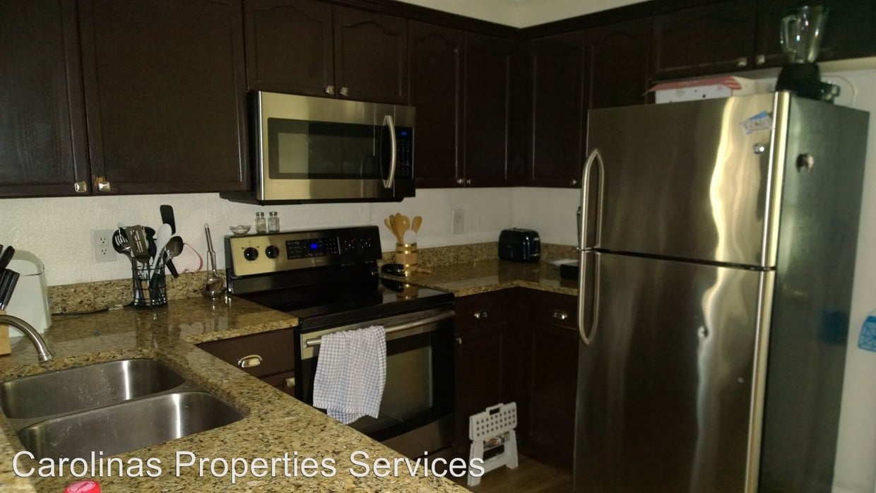 Building Photo - 946 Olde Towne Way