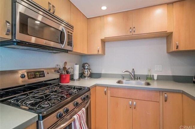 Kitchen - 709 4th St
