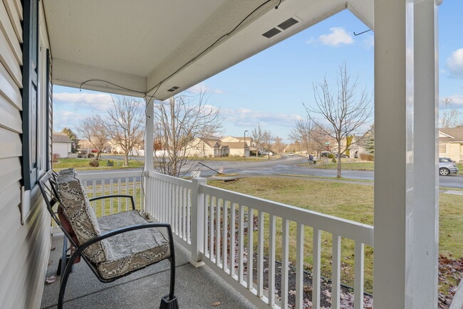 Building Photo - 5957 N Saint Croix Dr