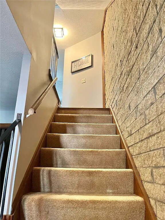 Foto del edificio - 50 Woodridge Trail