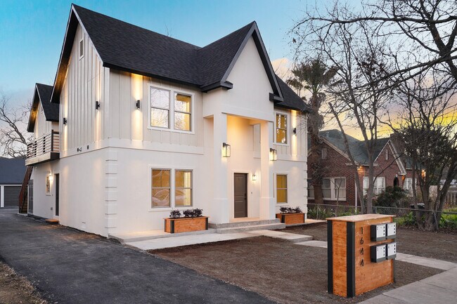 Foto del edificio - Mistletoe Manor