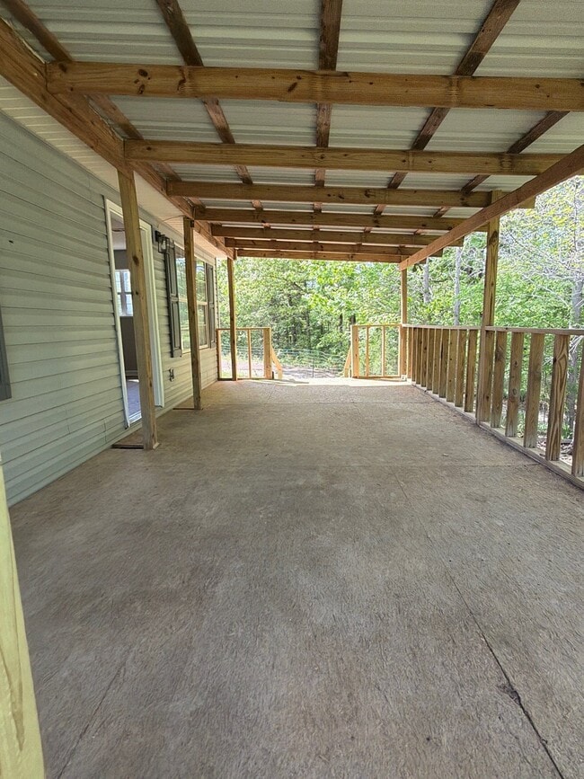 Building Photo - 105 Ray Hardister Rd