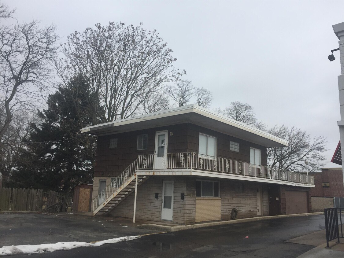 Foto principal - 2733 169th St
