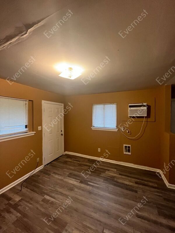 Foto del edificio - 1008 N Hawthorne St