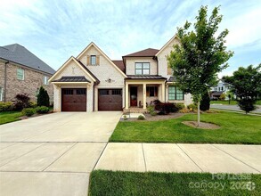Building Photo - 3066 Belden Dr