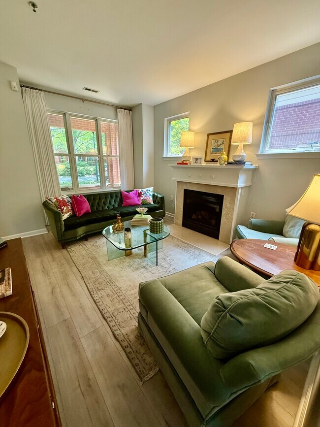 Foto del edificio - 542 E 9th St