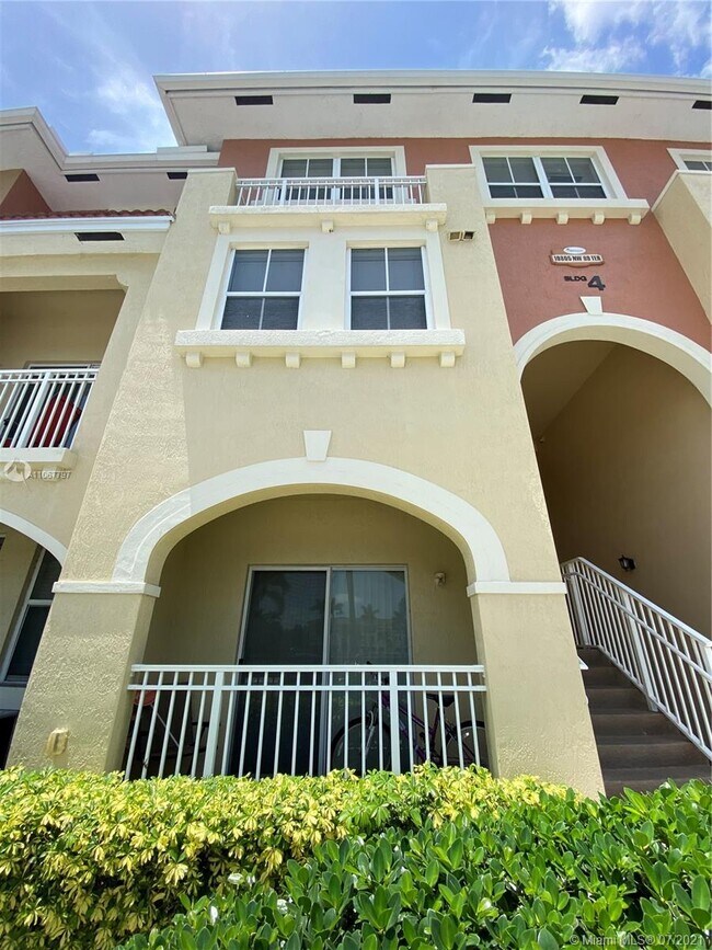 Building Photo - 10805 NW 89th Terrace