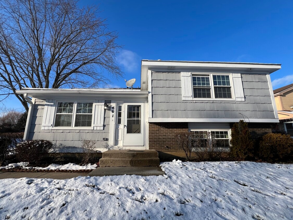 461 Tanglewood Ct, Vernon Hills, IL 60061 - Townhome Rentals in Vernon ...