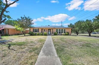 Building Photo - 3468 Townsend Dr