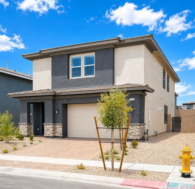 Foto del edificio - 563 Mountain Robin Ave