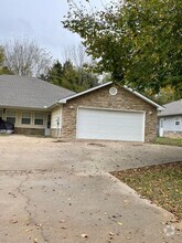 Building Photo - 63220 E 291 Rd