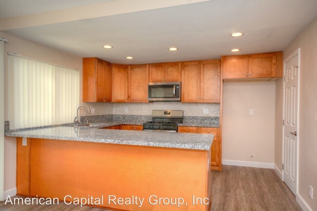 Foto del edificio - 33342 Cheltam Way