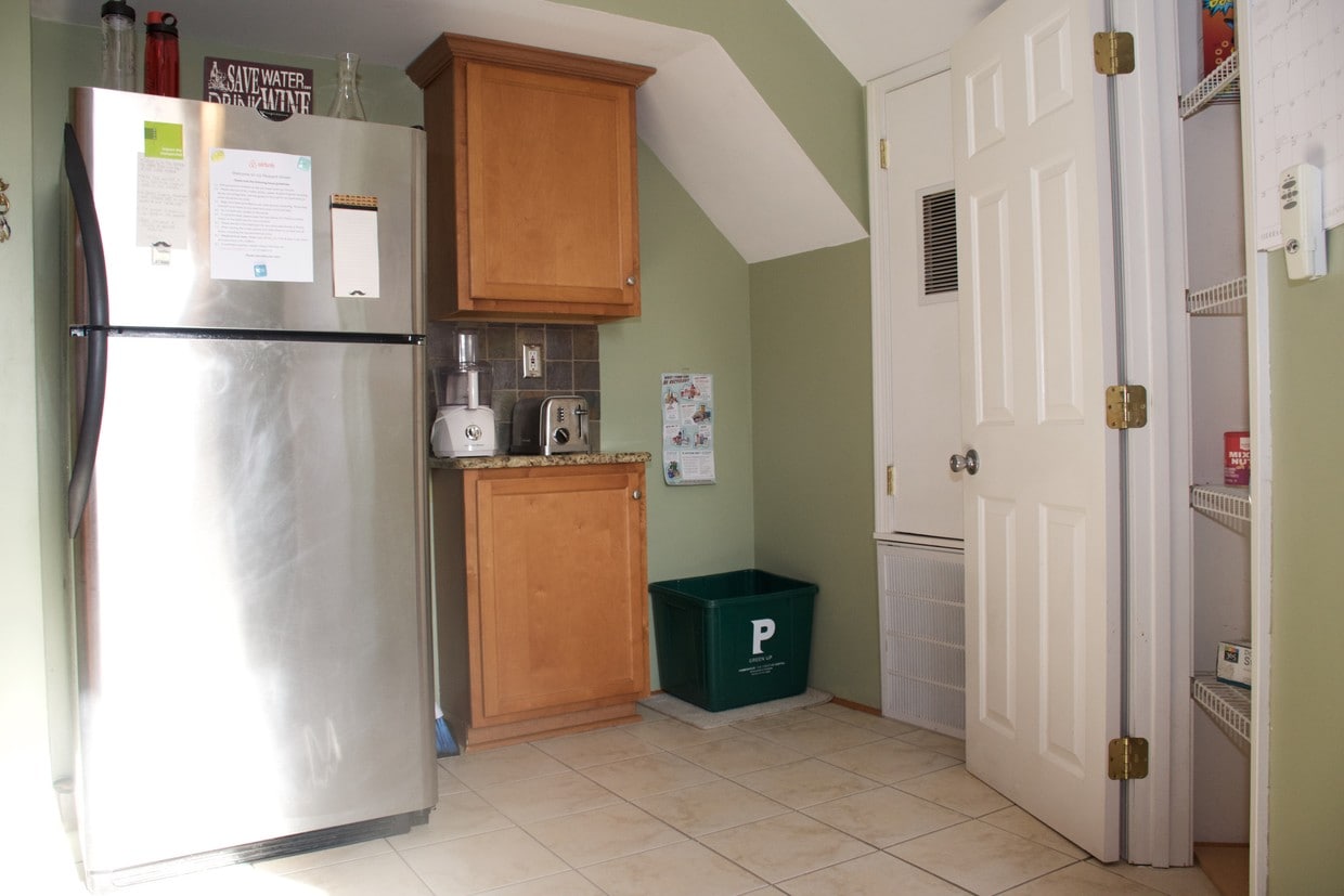 Primary Photo - 125 Pleasant St