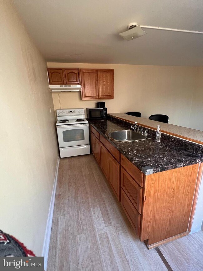 329 S 4th St, Reading, PA 19602 Townhome Rentals in Reading PA