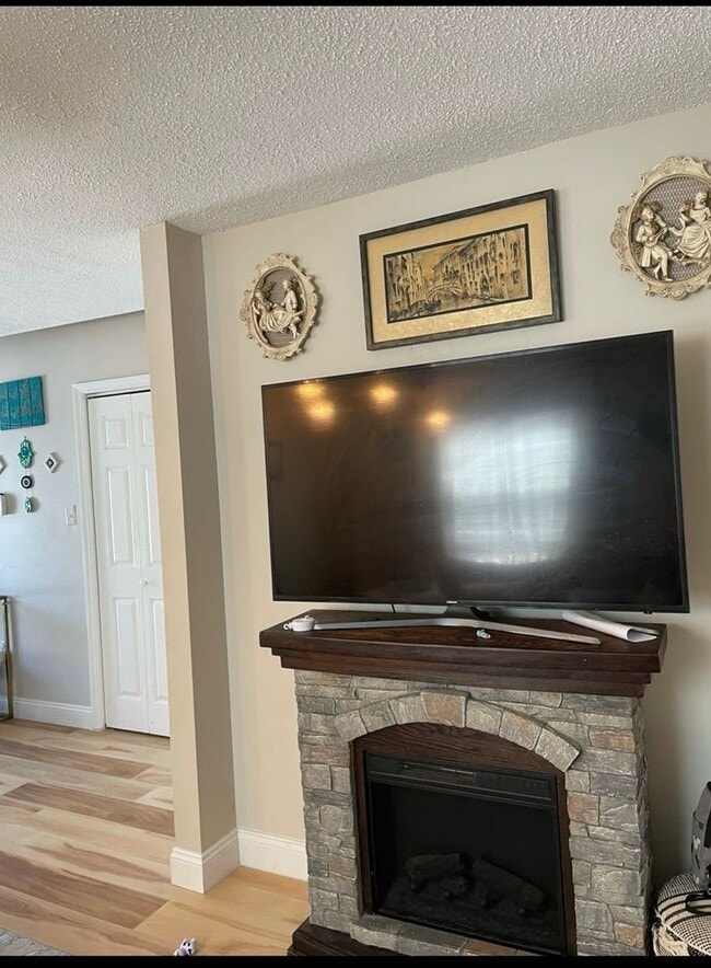 Foto del edificio - Knoxville 37912 - 4 Month Lease! 2 bedroom...