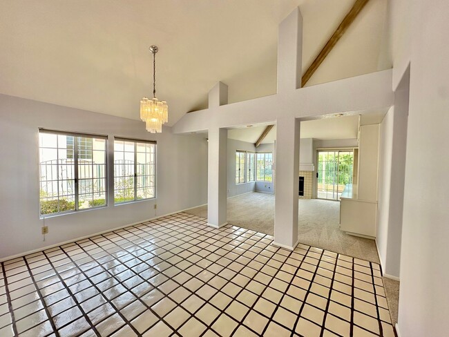 Building Photo - Beautiful Home in Gated Community of Los R...