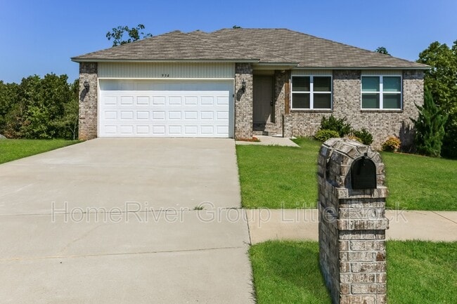 Building Photo - 934 Pinehurst Loop