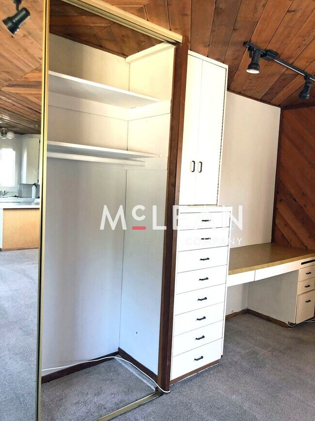 Foto del edificio - 5830 Appian Way