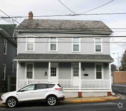 Building Photo - 116 S Cedar St