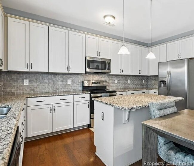 Building Photo - 54 Charter St