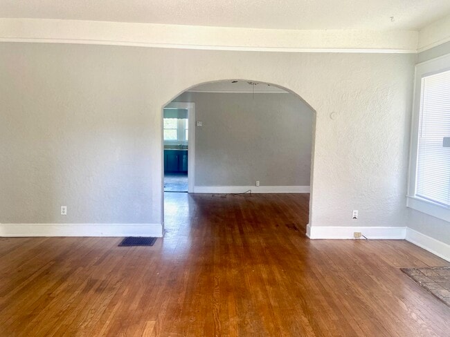 Foto del edificio - 420 10th Ave S