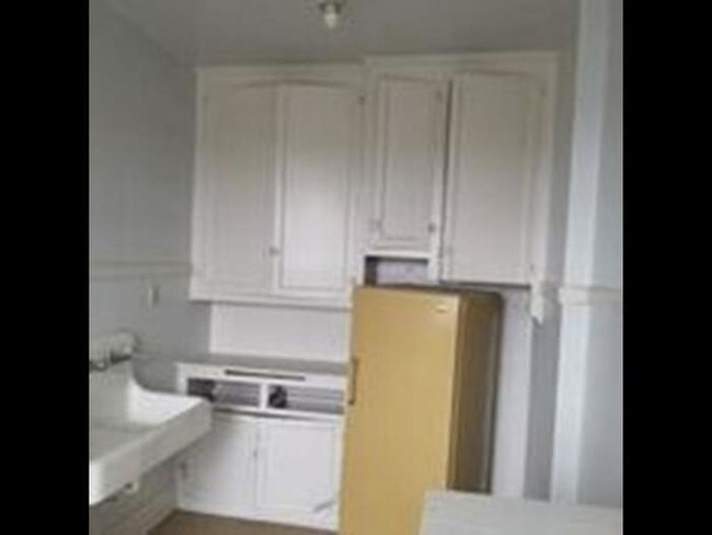 Building Photo - 3385 Richton St