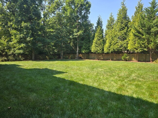 Foto del edificio - 2017 Grey Oaks Park Ln