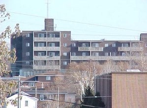 Building Photo - Regent Court Apartments