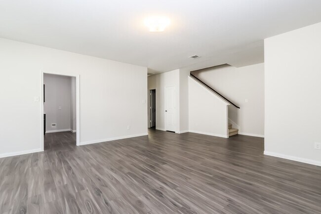 Foto del edificio - 3619 Spy Glass Hill Dr
