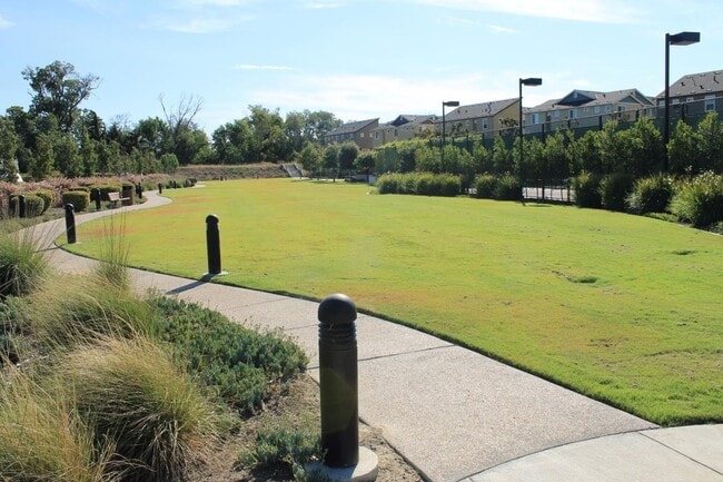 Building Photo - 1257 Coyote Creek Way