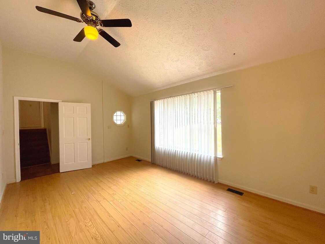 8162 Ebbtide Ln, Lusby, MD 20657 House Rental in Lusby, MD