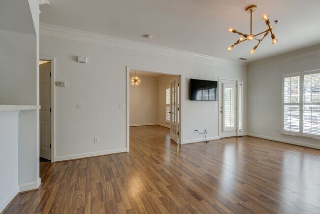 Foto del edificio - Spacious 1 Bed/ 1 Bath Condo in Melrose-Wa...