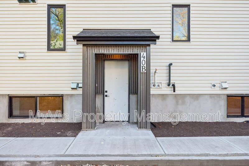 Photo principale - 10335-10135 135 St NW