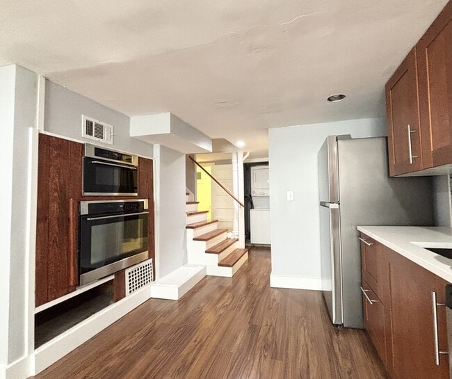 Building Photo - 679 S 1300 E