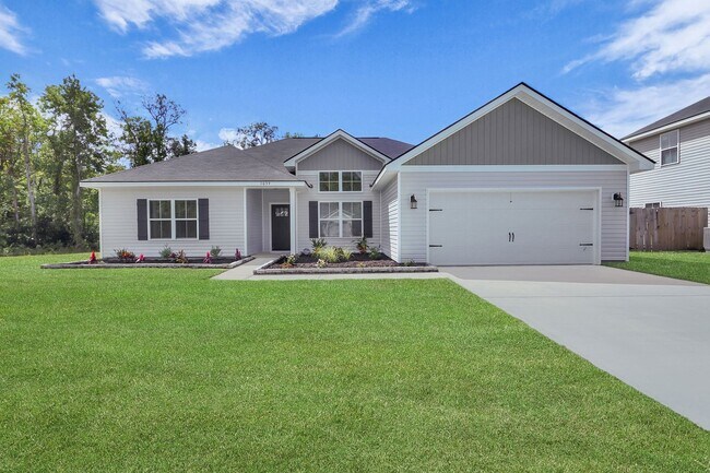 Building Photo - Spacious 4 Bedroom Home in Hinesville
