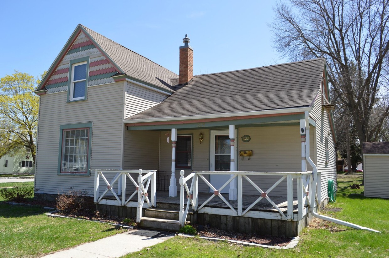 Foto principal - FOR RENT: 2 Bedroom House