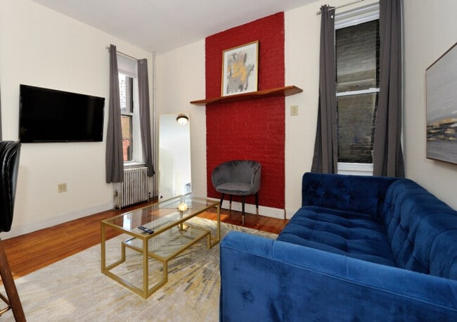 Foto del edificio - 342-344-344 E 92nd St