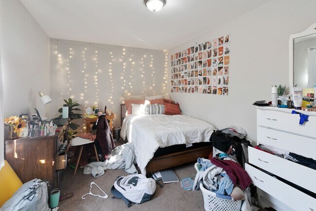 Photo - 1628 Willington St Apartment