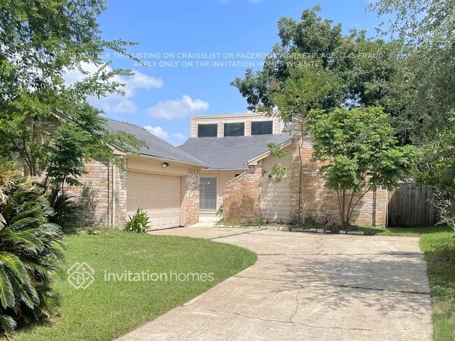 Building Photo - 13414 Pantano Dr