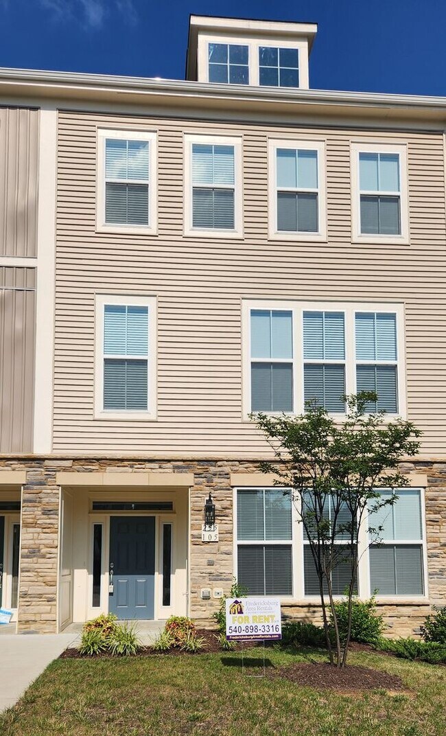 Building Photo - 255 Aspen Rd