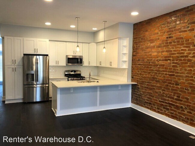 Building Photo - 3 br, 3 bath House - 1240 E St NE #2