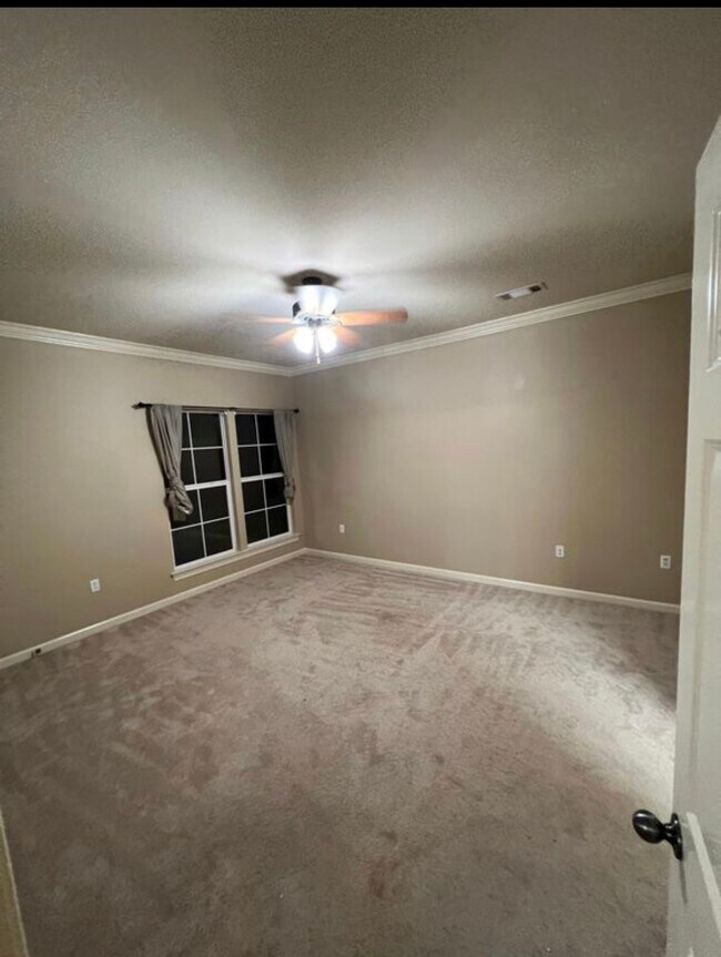 Master Bedroom - 3803 Northshore Ave