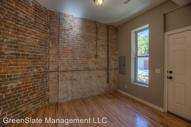 Foto del edificio - 1719 Park Ave