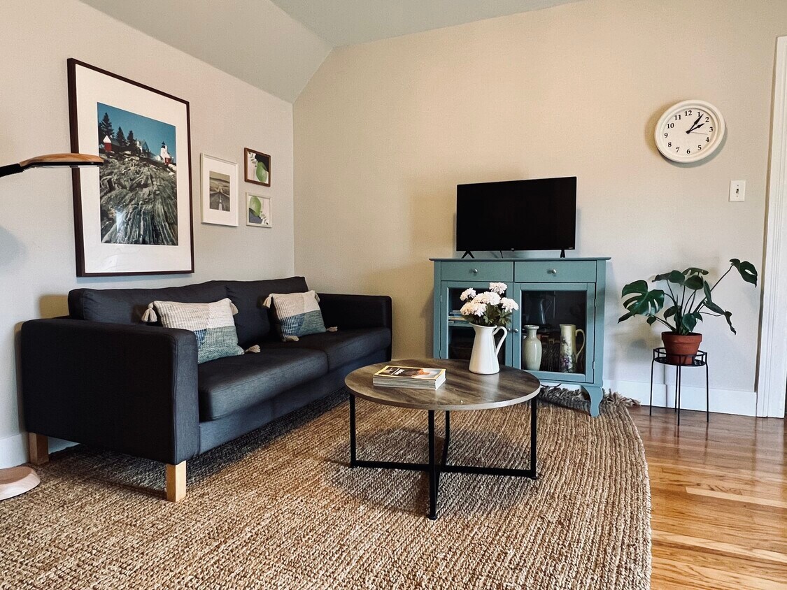 Foto principal - 313 S Washington St