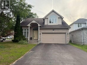 Building Photo - 52 Cedarwood Crescent
