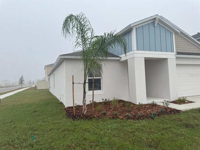 Building Photo - 1090 Foreshore Ln