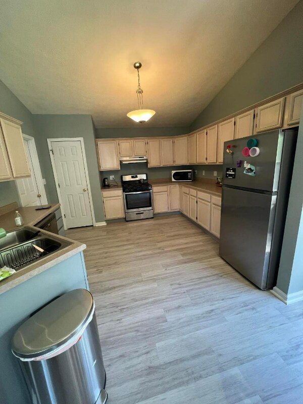 Building Photo - 4324 Roundtable Ct