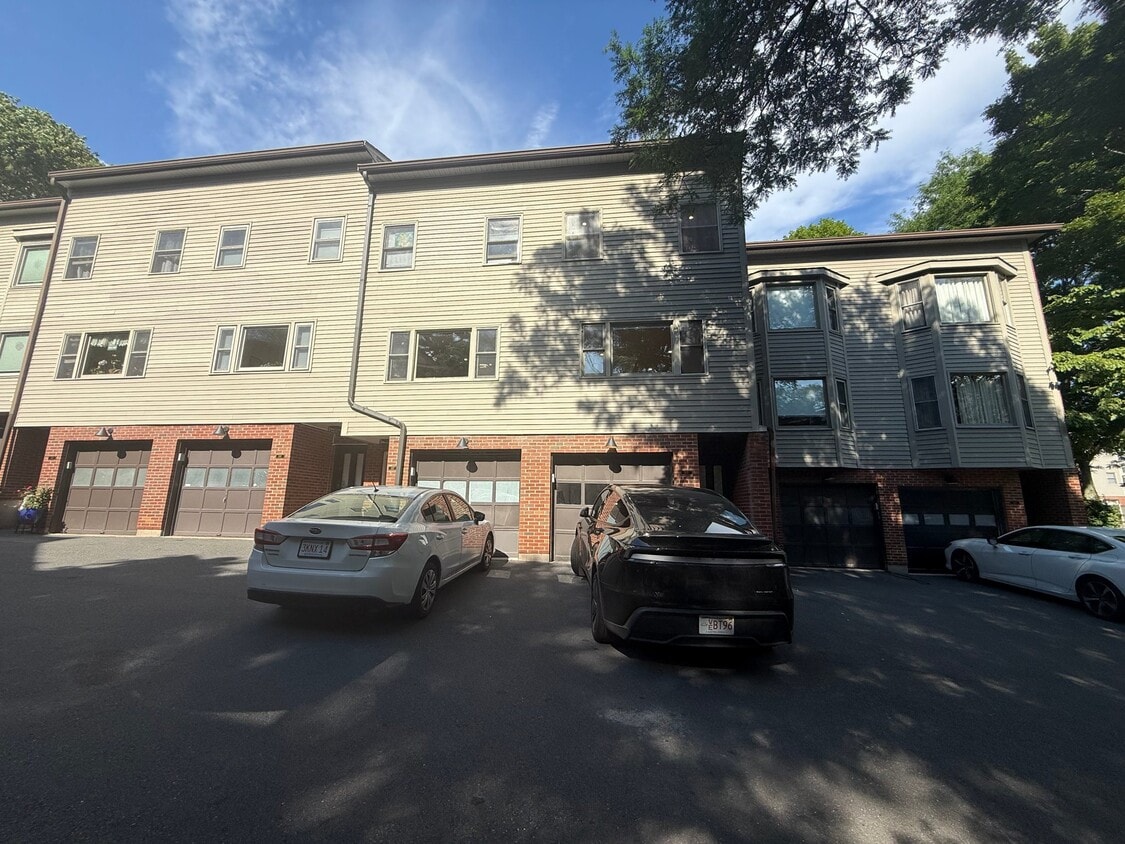Photo - 105 Beaconsfield Rd (Brookline, MA)