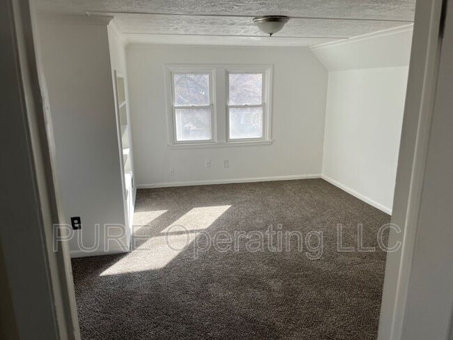 Building Photo - 4328 N 41st St